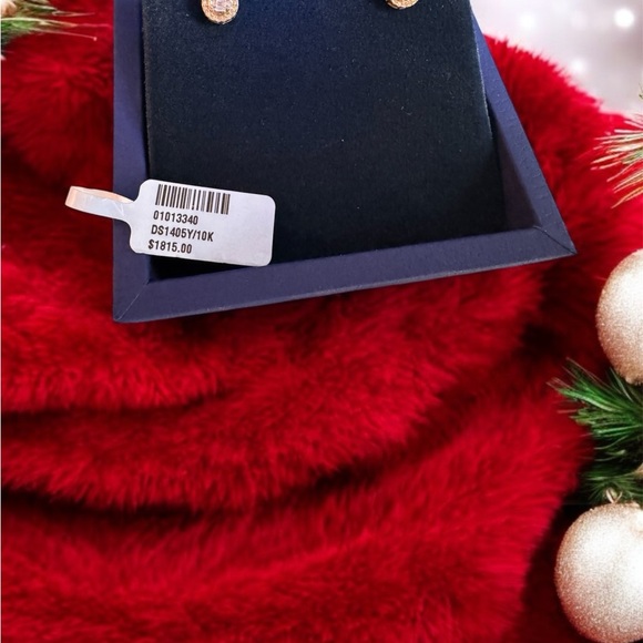 Stunning Diamond Earrings (10K Gold) - Picture 2 of 3